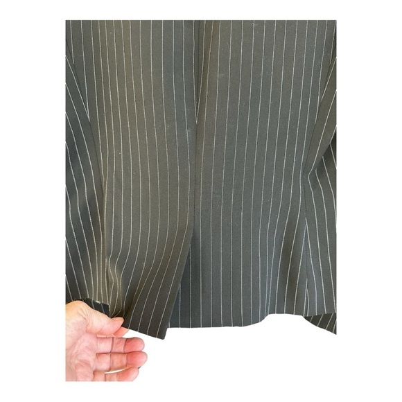 CITY UNLTD, NWOT, WOMENS BLACK, PIN STRIPE BLAZER. SIZE 8 - Picture 7 of 10